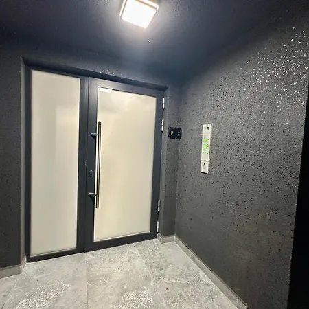 Casa Nova With Free Garage Parking Lägenhet Plovdiv